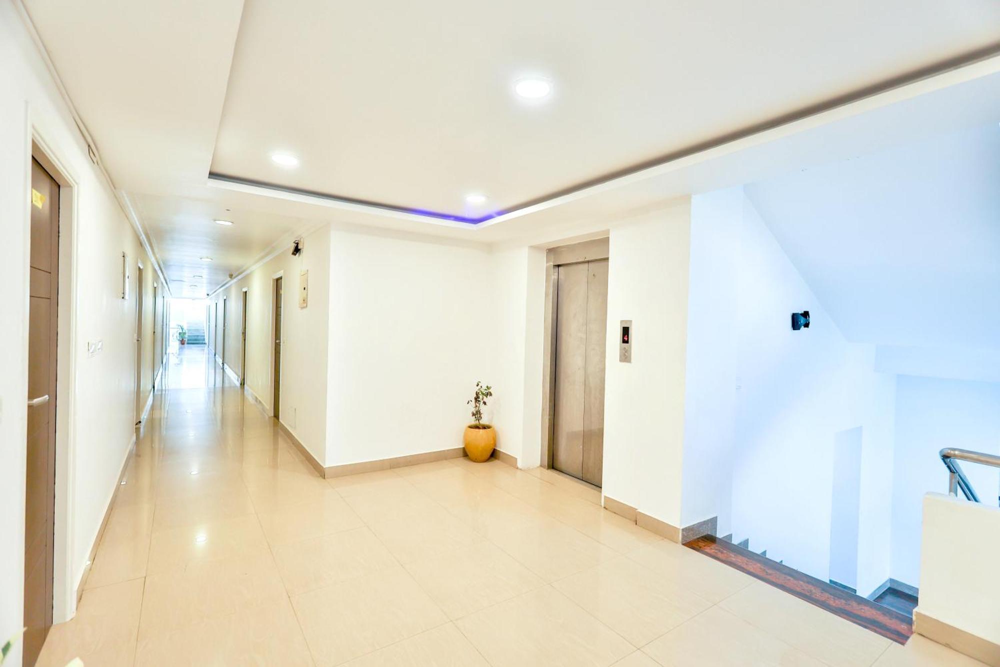 Hotel Golden Bliss 蓬蒂切里 外观 照片
